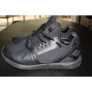 Mens Adidas Tubular Runner Size 10.5 Black